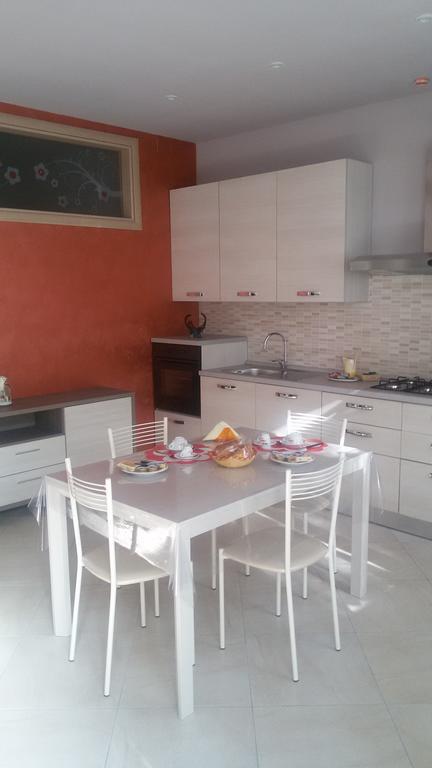 Il Giardino Della Contessa Appartement Isernia Buitenkant foto